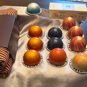 New Nespresso Limited Edition Festive Tote, 13 Coffee Pods & 3 surprise pods!